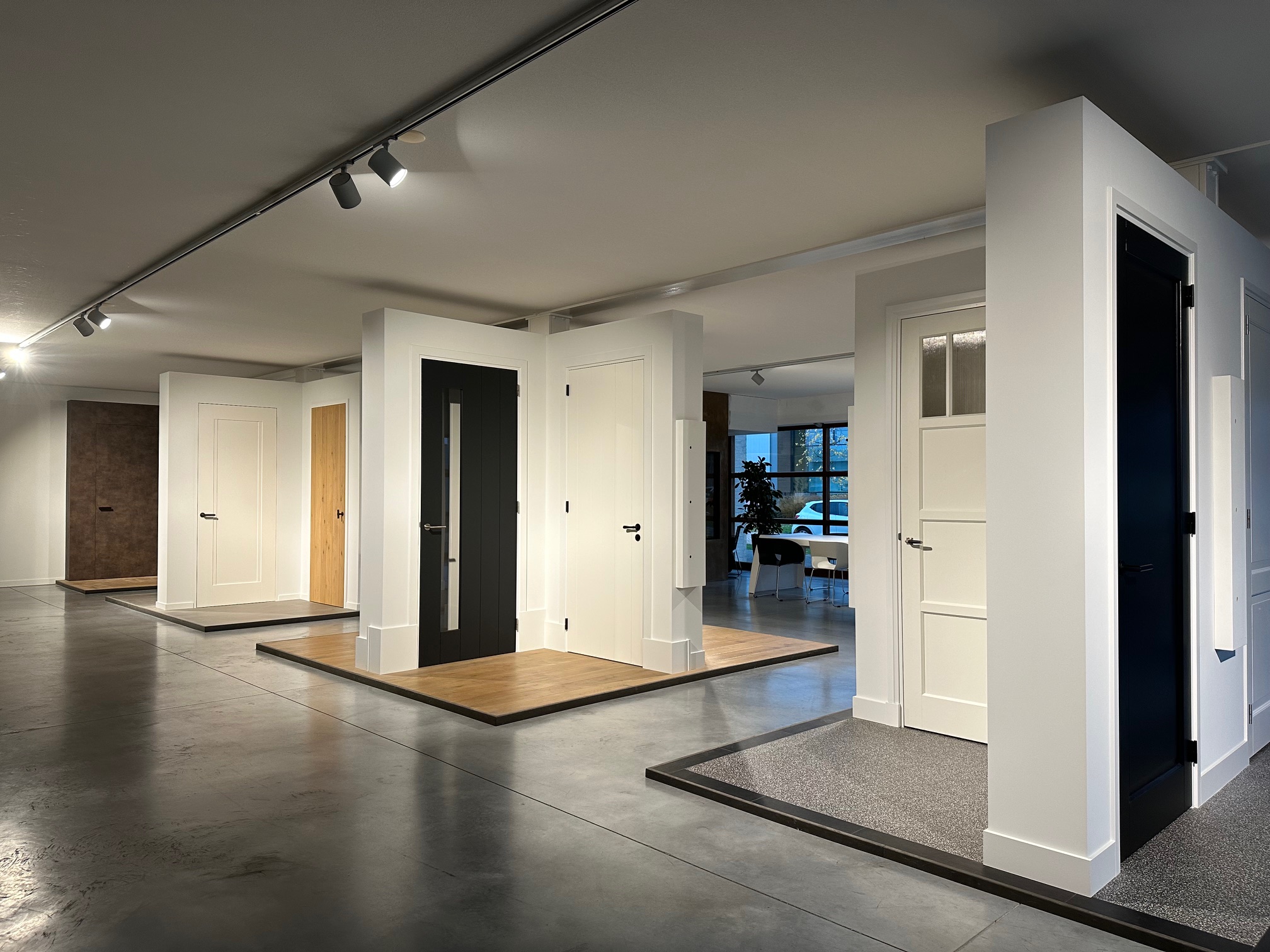 Showroom2
